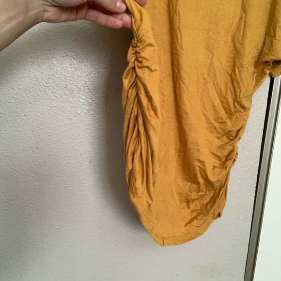 XXL yellow SS top. - Picture 2 of 7